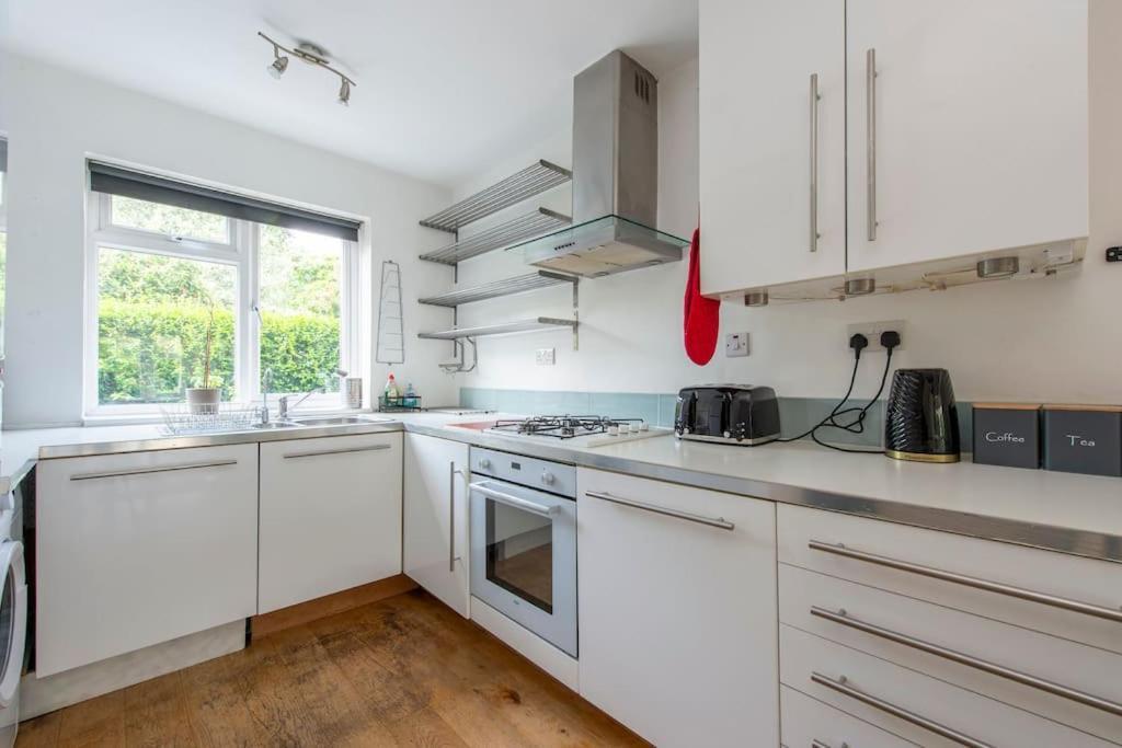Lovely 2-bed 15 Minutes To Vakantiehuis Londen